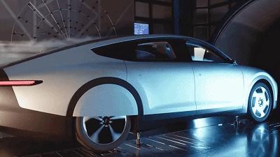 最新太阳能充电汽车,最新能太阳能充电的车