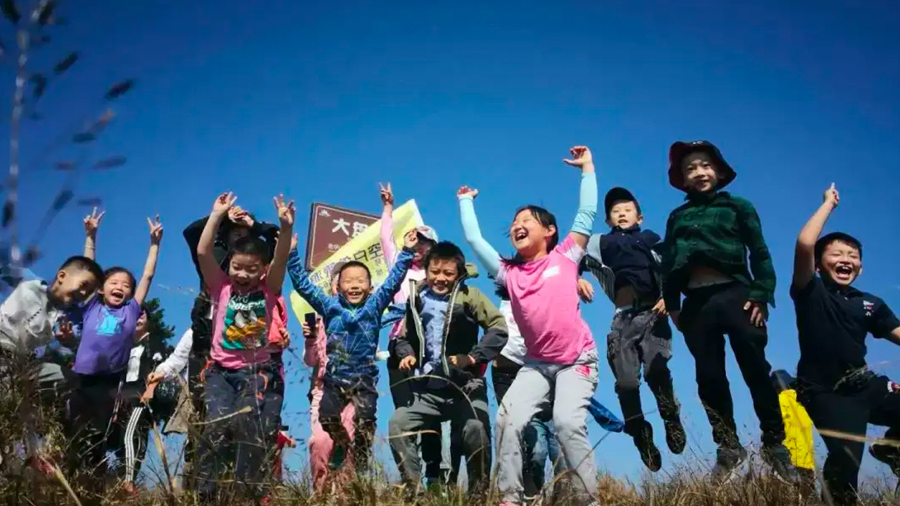 脚大是不是意味着可以长得更高,脚大说明人长得高吗