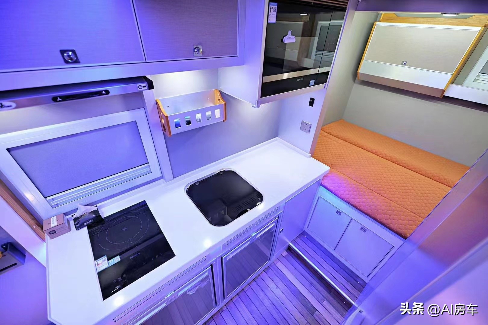 C2本能开的国产军卡型大房车！吃住，越野小意思，还能组团开聚会