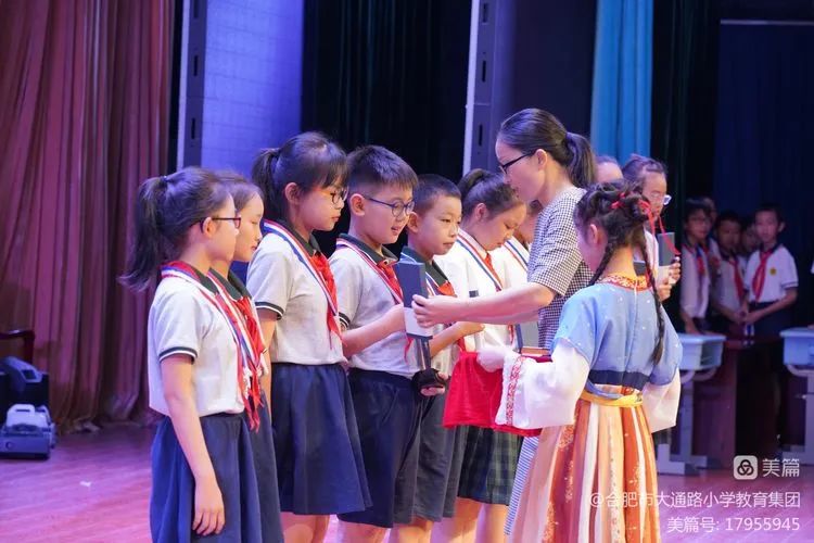 桂冠小学古诗文大赛,合肥市小学生优秀古诗词硬笔大赛