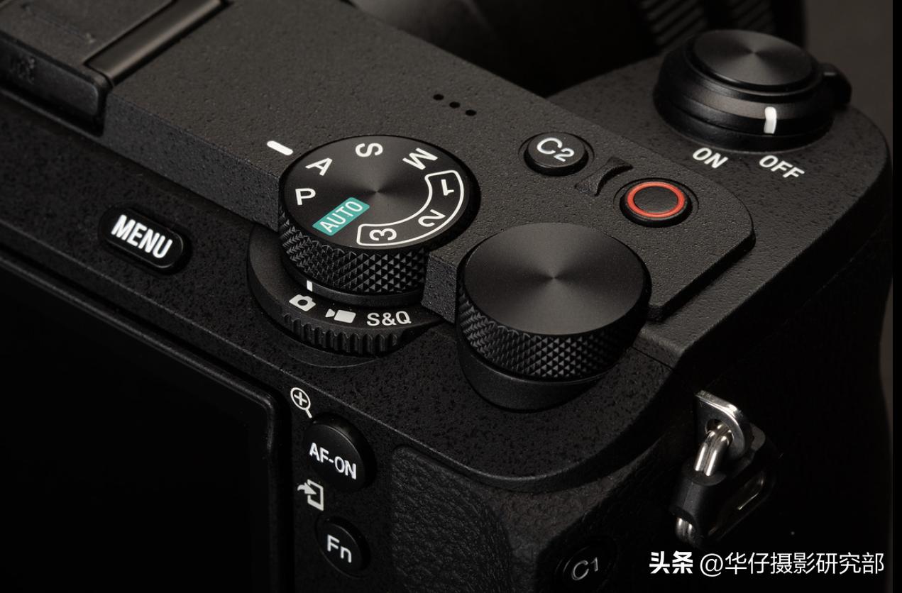 索尼a6700溢价了吗,索尼微单a6700