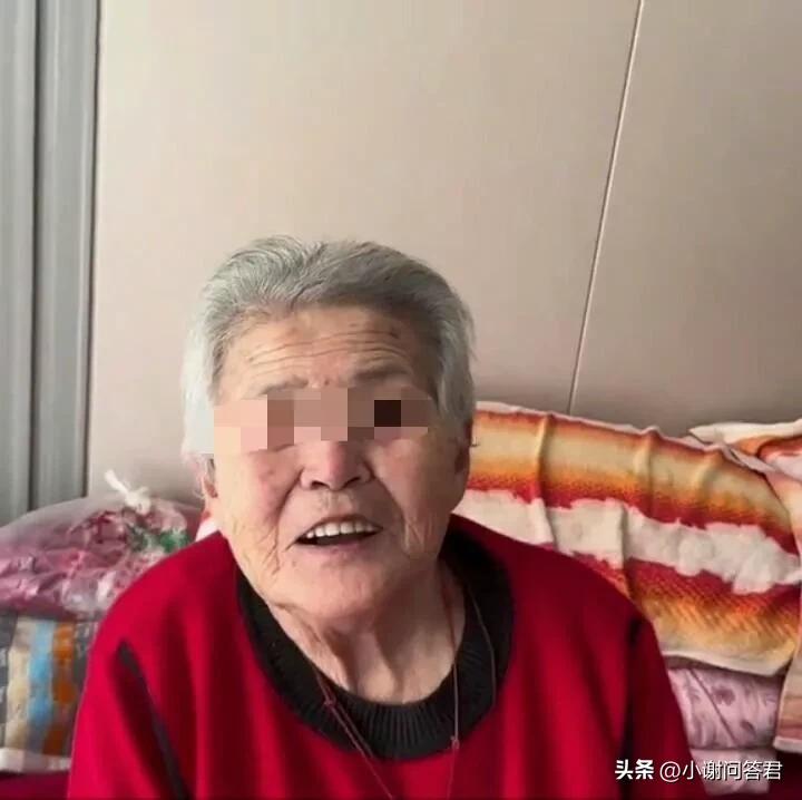 30岁孙子没钱花了，找86岁奶奶要200块钱，奶奶的做法令人感动