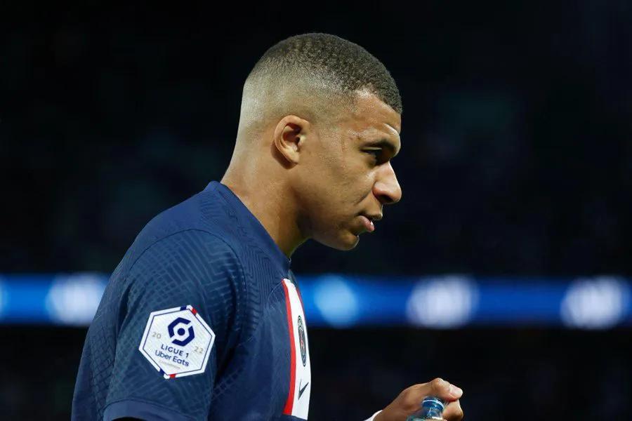 皇马重建路线曝光：今夏要签4人，0价捡漏姆巴佩，2亿搞定哈兰德