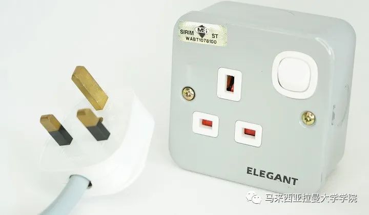 到马来西亚留学必备行李清单,马来西亚留学前带什么行李