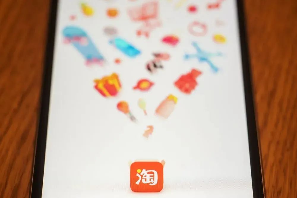 台湾媒体报道安踏官宣签约欧文,安踏官宣签约欧文李宁