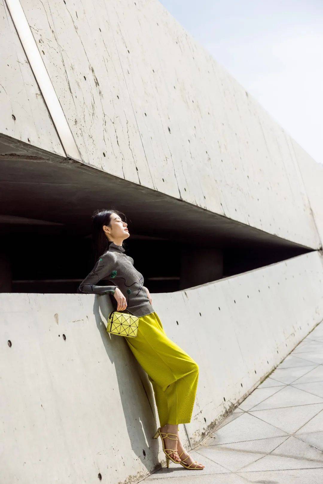 三宅一生水桶包2021,2023年第一只大牌包包