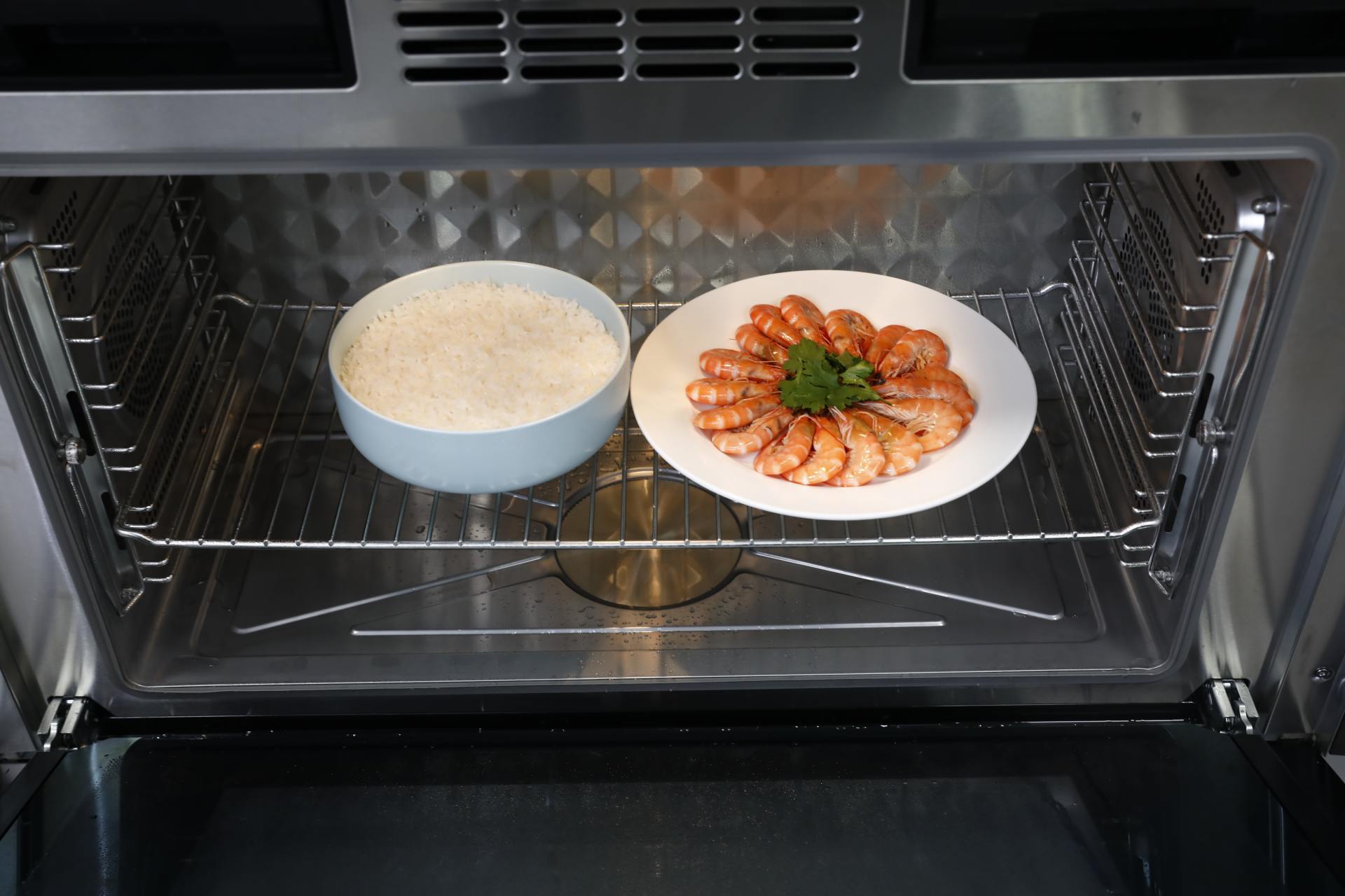 没有抽油烟的厨房,没有油烟管的油烟机