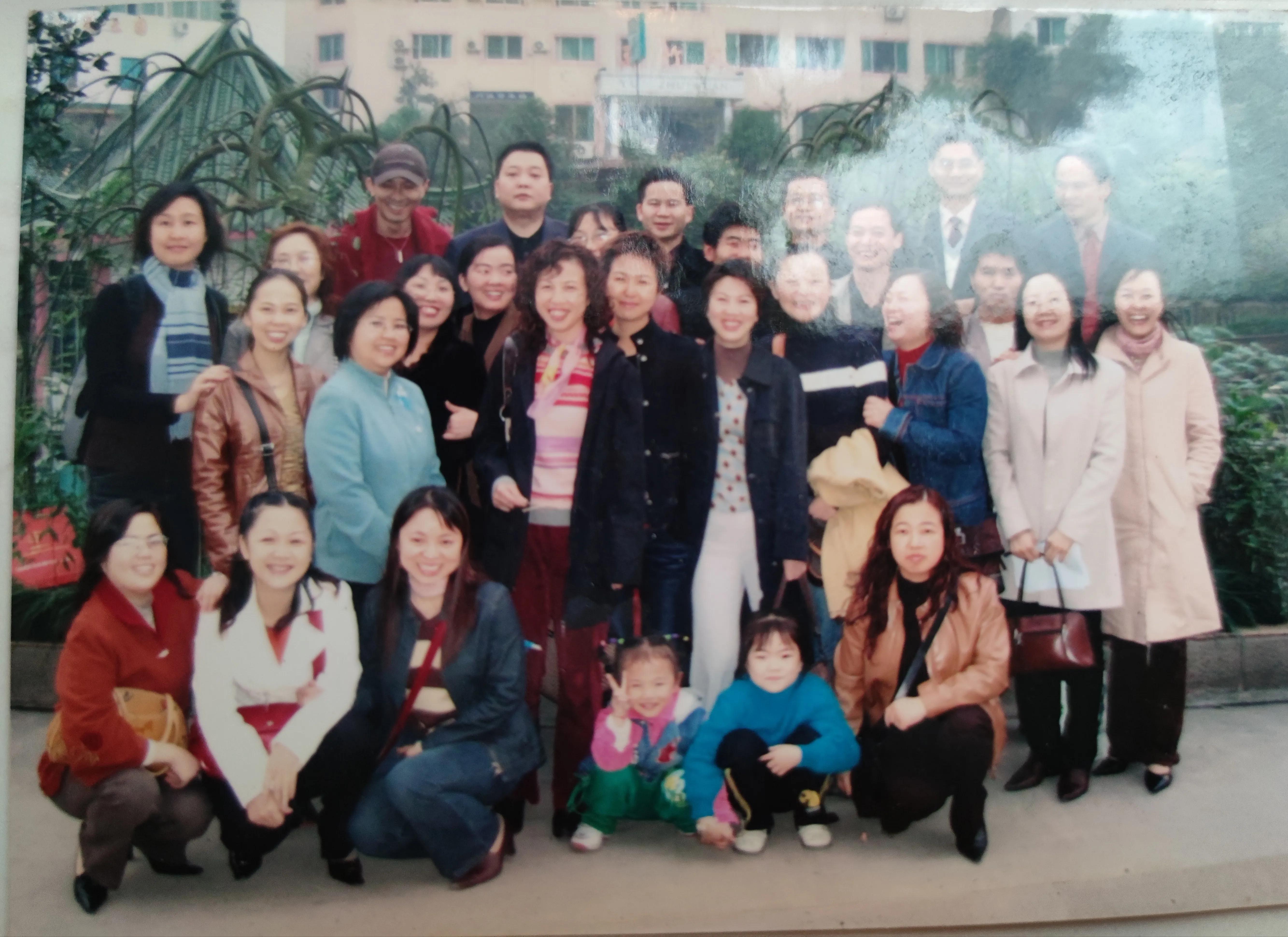 追忆同学旧情诗句,追忆同学情的七律诗