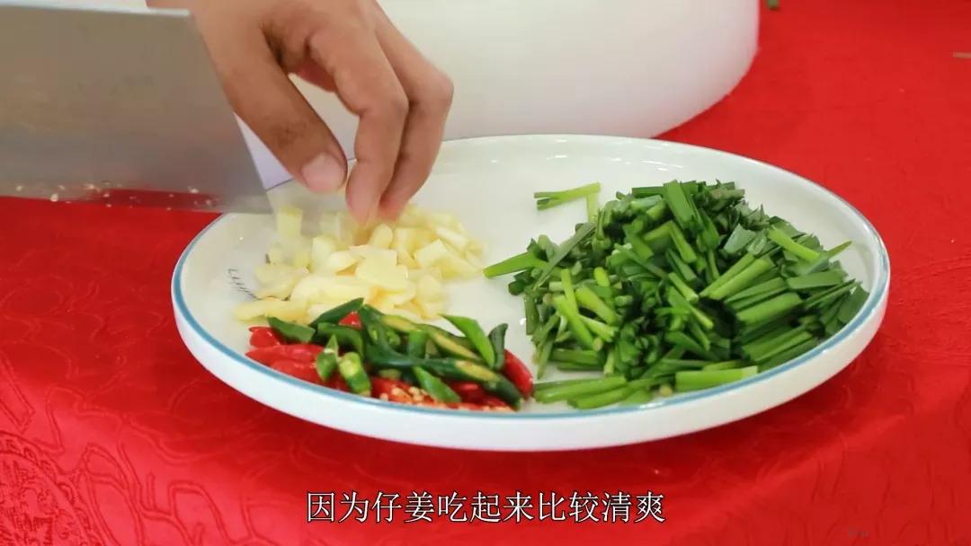 虾的家常做法蒜香小米辣,麻辣小米虾怎么炒最好吃啊