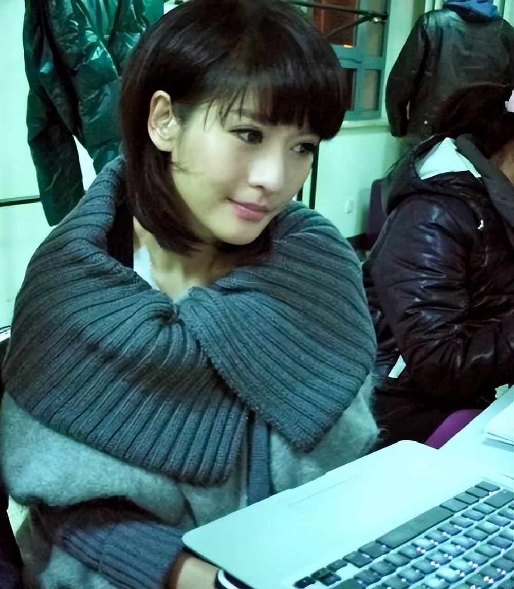 冯小刚和女主持人,跟冯小刚有绯闻的女主持人