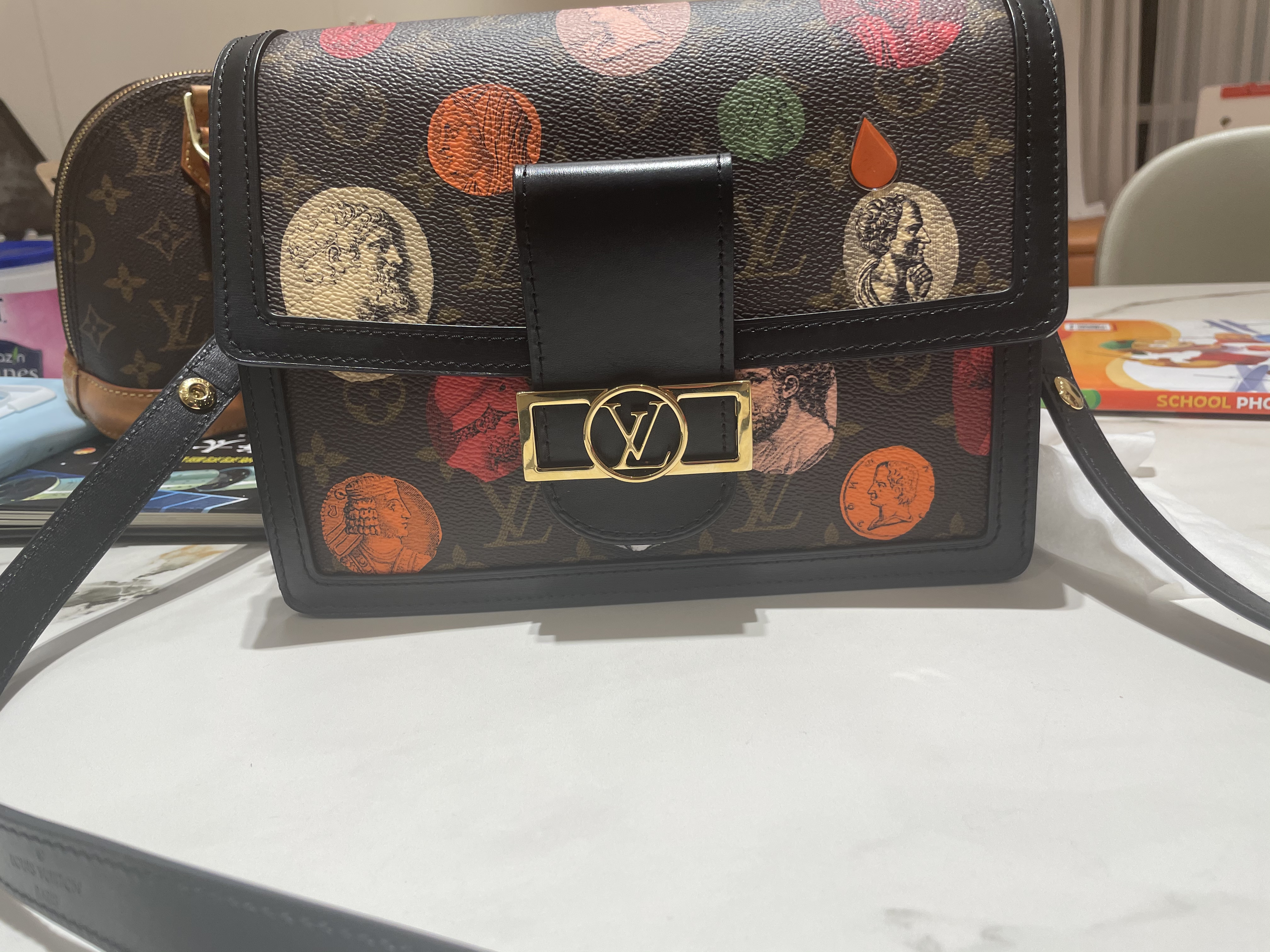 LV单个包涨价10000元，早买了5年的我却并没有感到庆幸