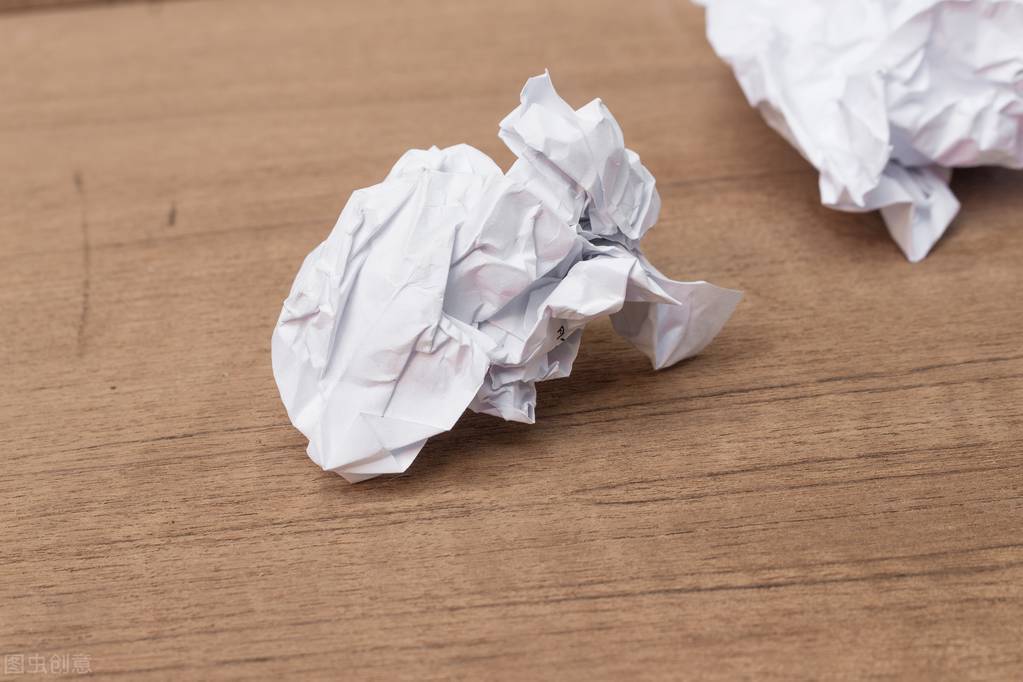 鞋子磨脚挤脚解决小妙招,鞋子小了一点很磨脚怎么办