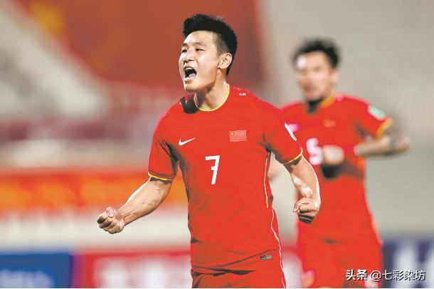 大巴黎梅西球衣亲笔签名,法国大巴黎圣日耳曼梅西球衣