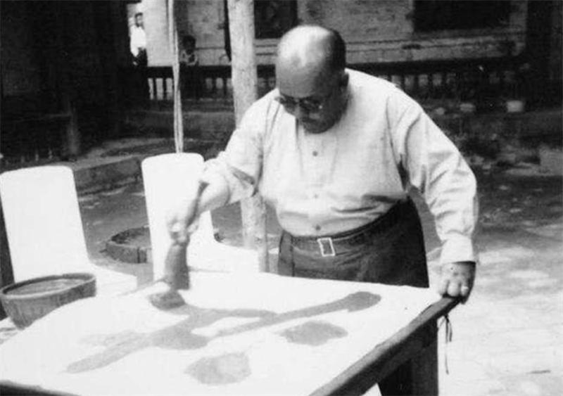 逃往美国的马鸿逵,马鸿逵去美国带走多少黄金