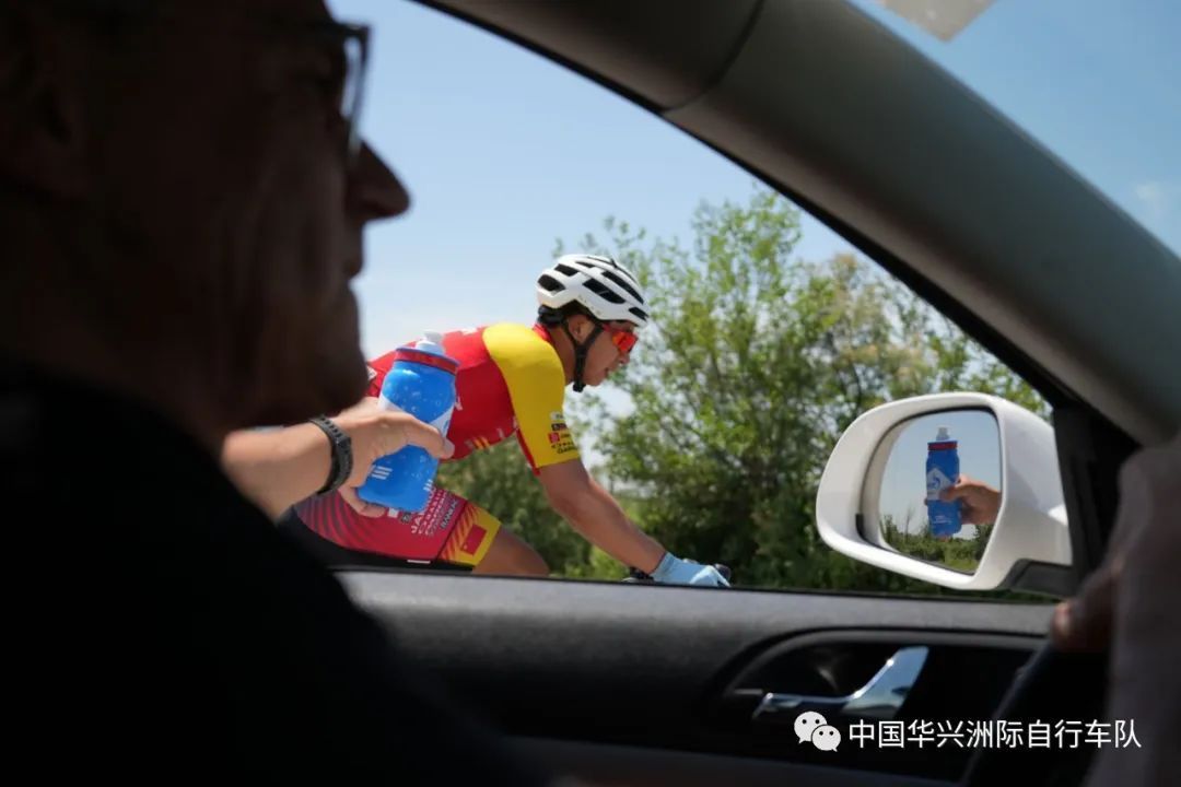 舒沙自行车赛S3：华兴队稳健完赛期待爬坡决胜