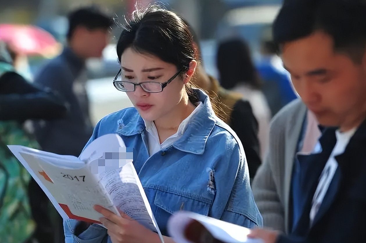 公务员待遇最好的8个单位,公务员各岗位薪资待遇一览表