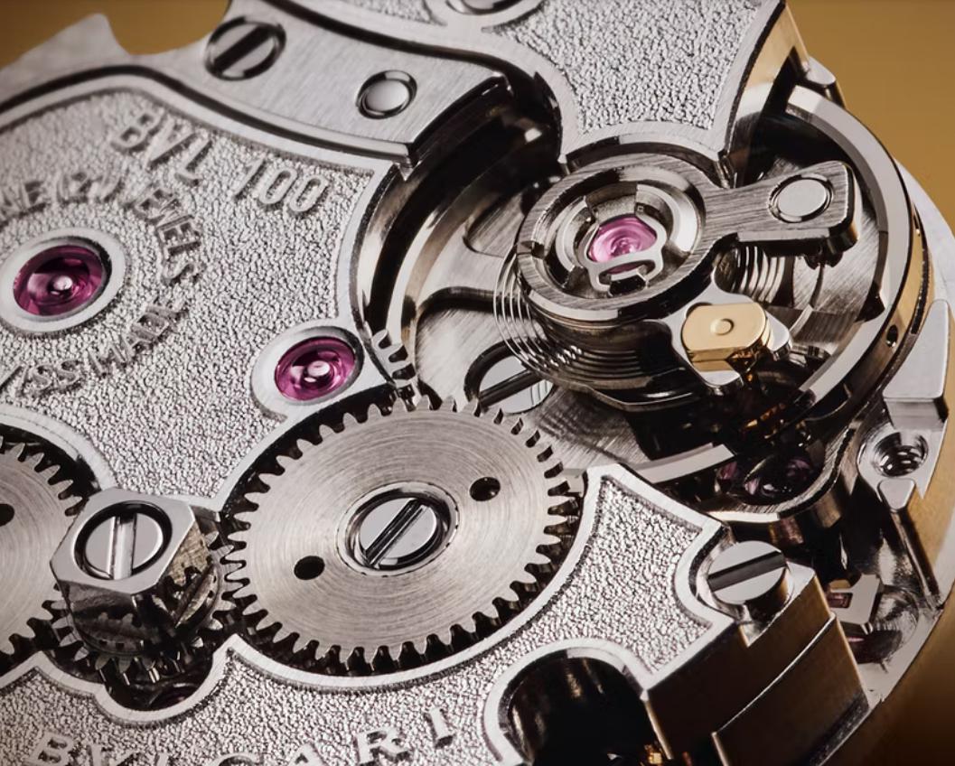 宝格丽serpentiseduttori蓝针,宝格丽serpenti灵蛇古董腕表