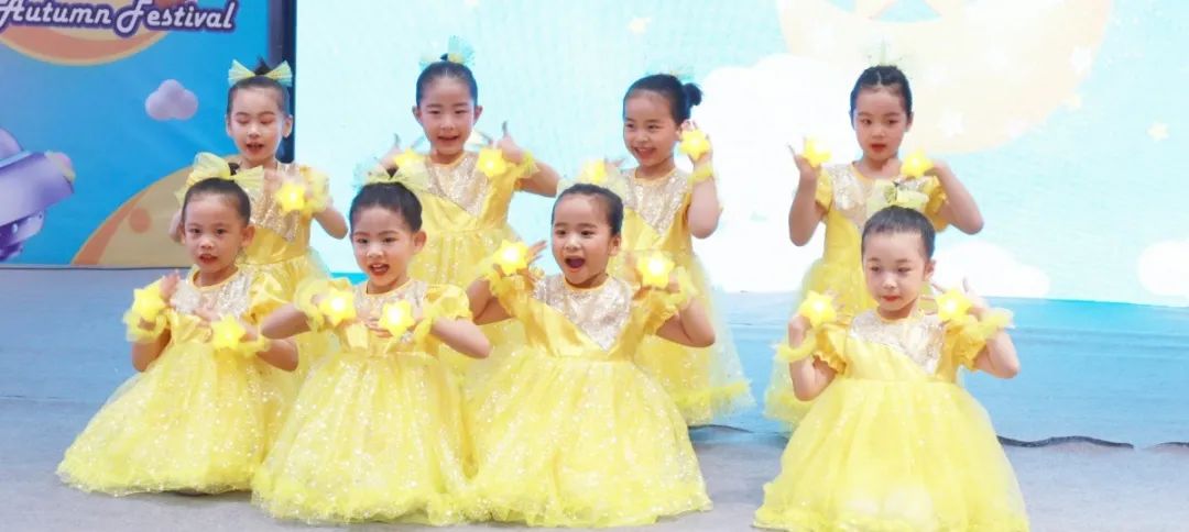 舞蹈表演培训推荐哪家,舞蹈机构还是舞蹈学校