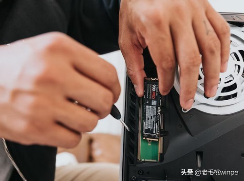 不止SSD暴跌，机械硬盘也跌，这白菜价是怎么回事