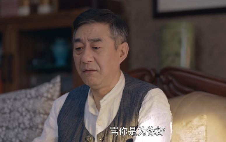 张颂文和冯绍峰走红毯互相谦让,冯绍峰张颂文翻白眼