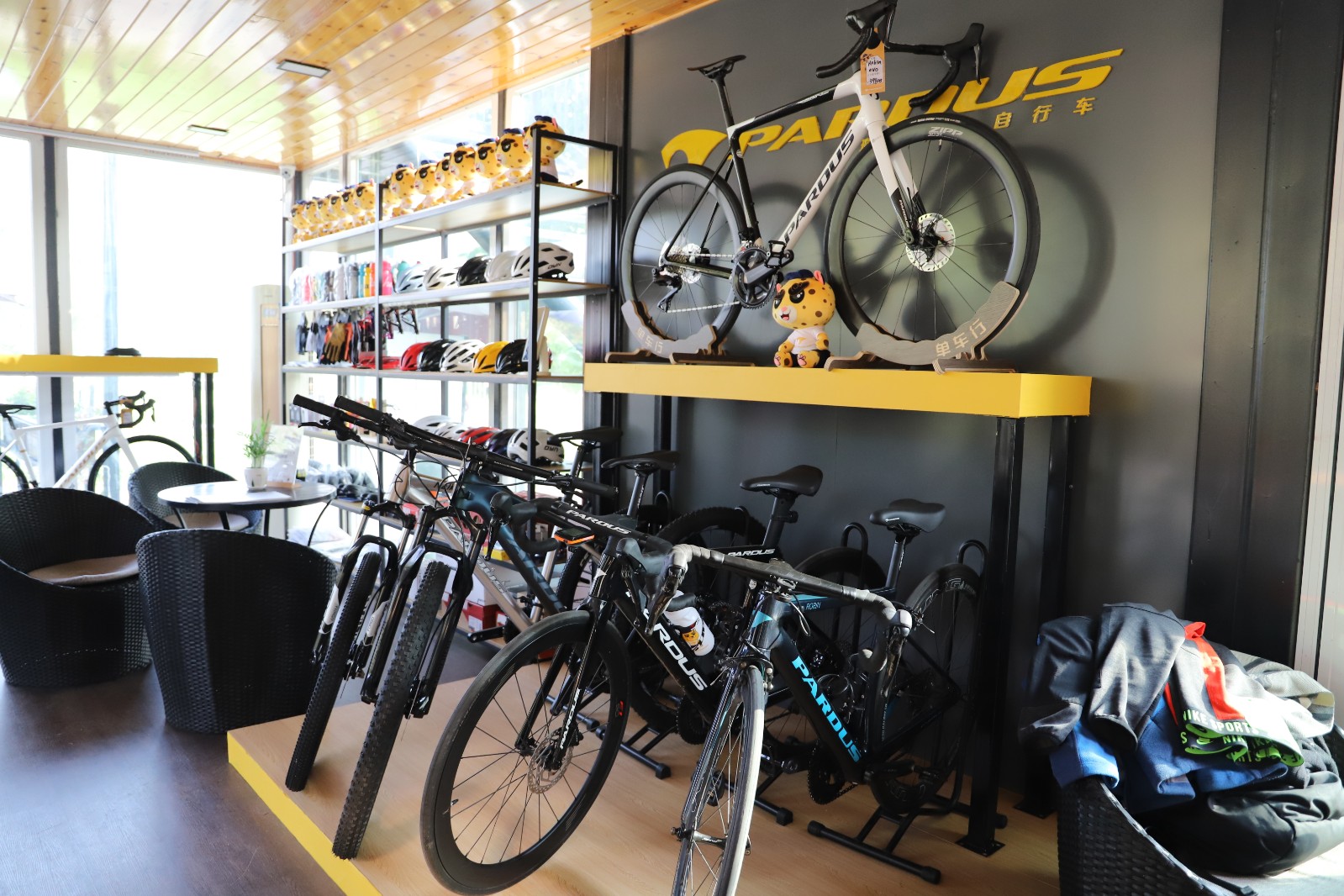 瑞豹自行车概念店,瑞豹成都自行车店