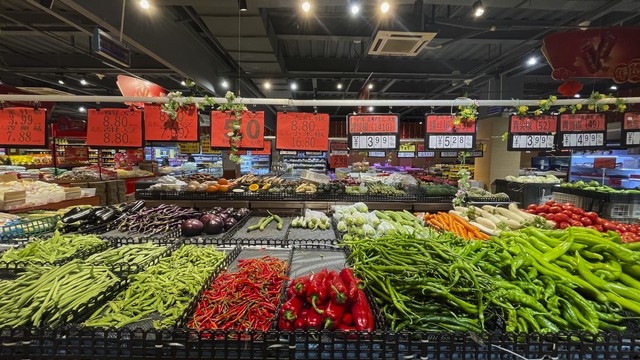 干服务行业真的就低人一等吗,服务行业低人一等