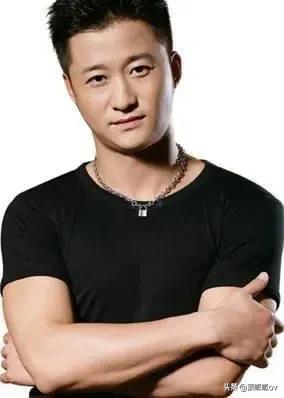 国家点名表扬的8位明星小视频,被央视点名表扬的年轻明星