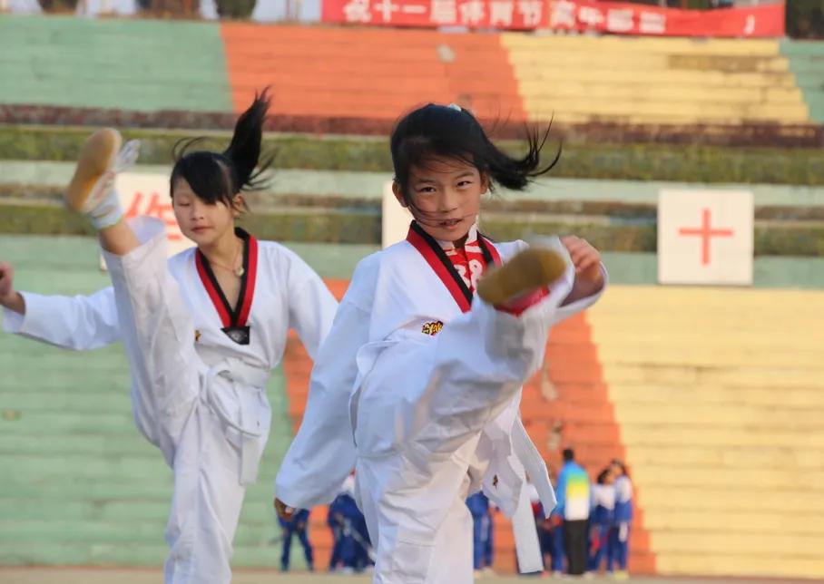 小女孩被可疑男子尾随的后续,九岁女童遭黑衣男子尾随