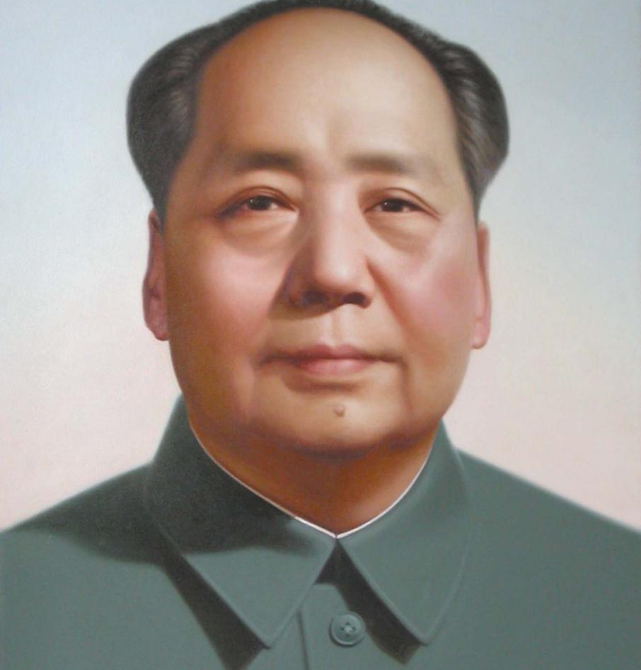 人民大会堂名字为何是后改的？它原先叫什么？毛主席亲自改名