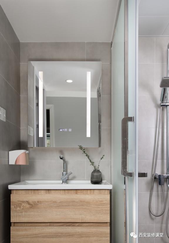 三室一厅92平原木色新中式,精装修大三室婚房