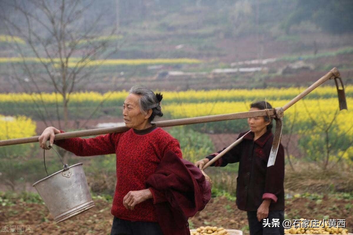 大家都在说经济不好，为什么今年五一小长假出去旅行的人非常多？