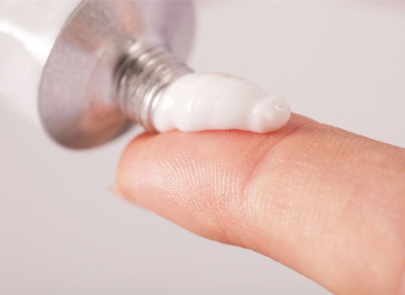 骨关节炎吃布洛芬还是塞来昔布好,关节炎用扶他林几个疗程