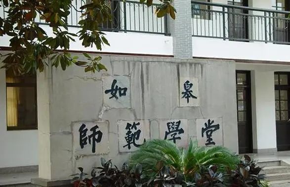 鎭板悓瀛﹀皯骞翠竵涓句汉鍝竴闆嗗嚭鐜扮殑,鎭板悓瀛﹀皯骞翠竵涓句汉澶氬皯闆嗗嚭鐜扮殑