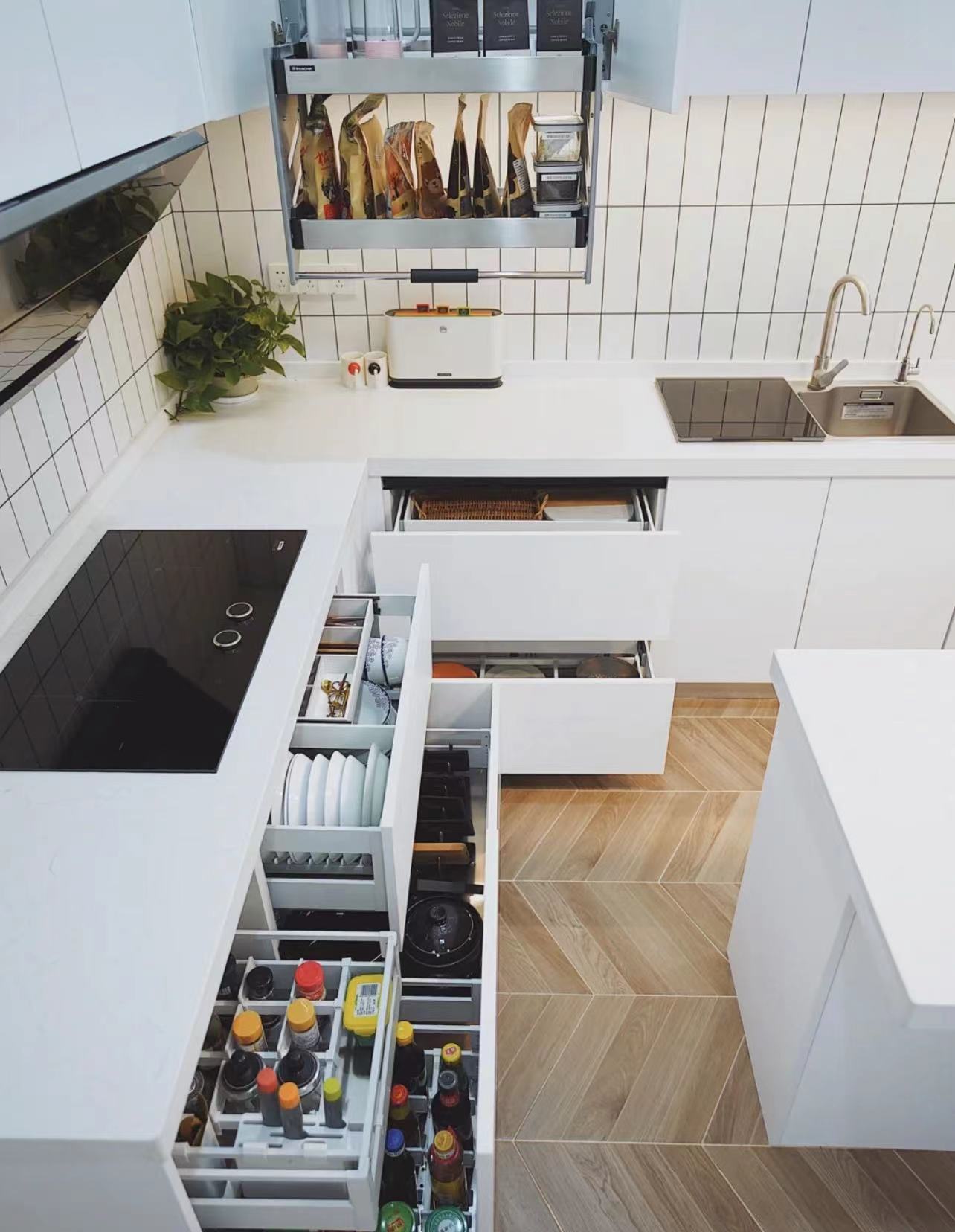 橱柜不做背板怎么处理,橱柜不做下沿注意事项