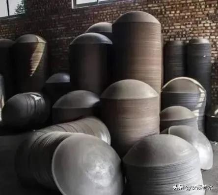 铁锅将美食变为毒药,央视曝光毒铁锅