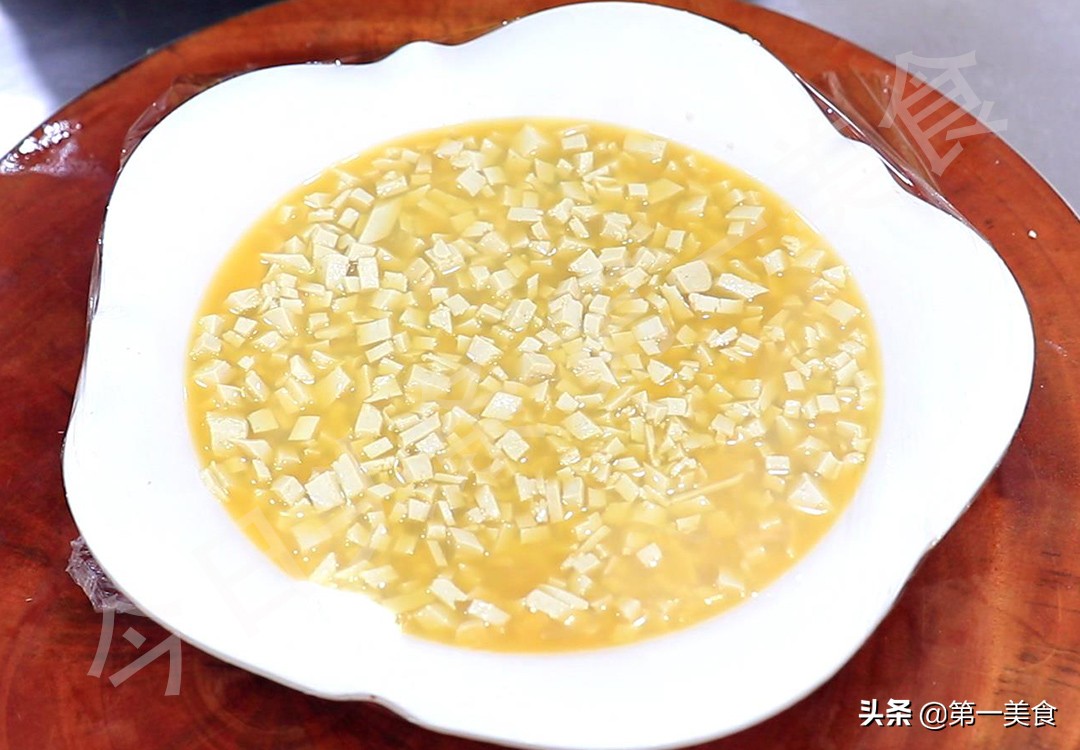 豆腐的传统做法石磨豆腐,腊月二十五做豆腐图片