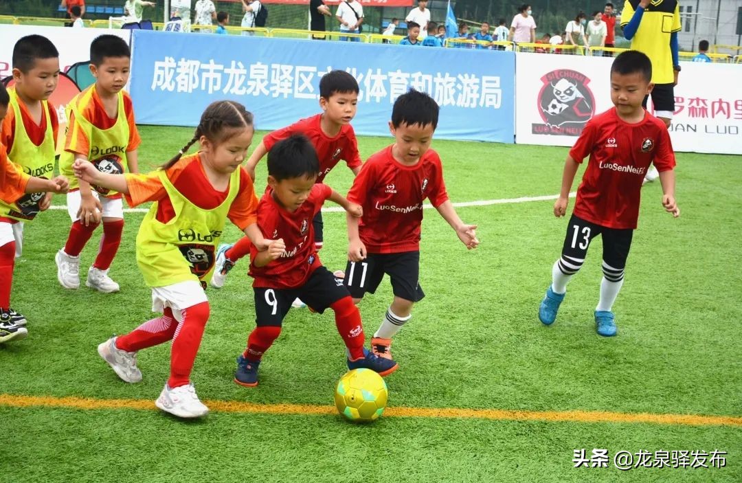 废弃广场变公园,废弃篮球场变身社区休闲广场