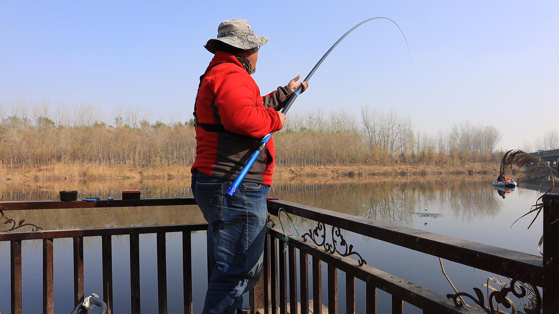 老王头生活无忧，康复后想学钓鱼，哪个垂钓技巧更容易上手？