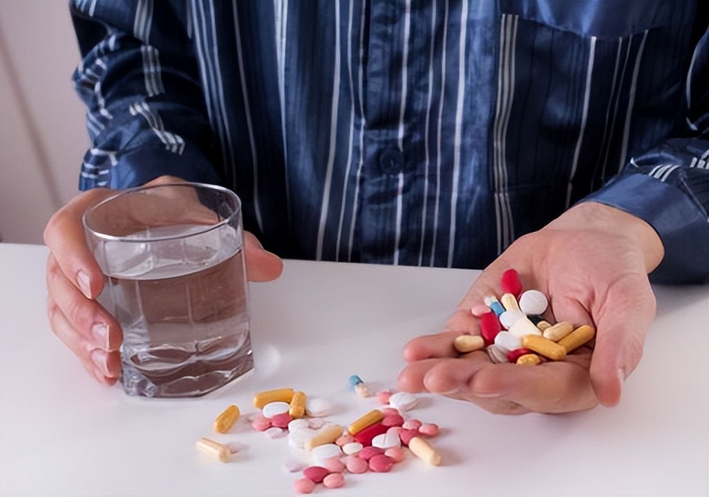 性猝死听说过吗？医生：4种情况下不建议“为爱鼓掌”，危害很大