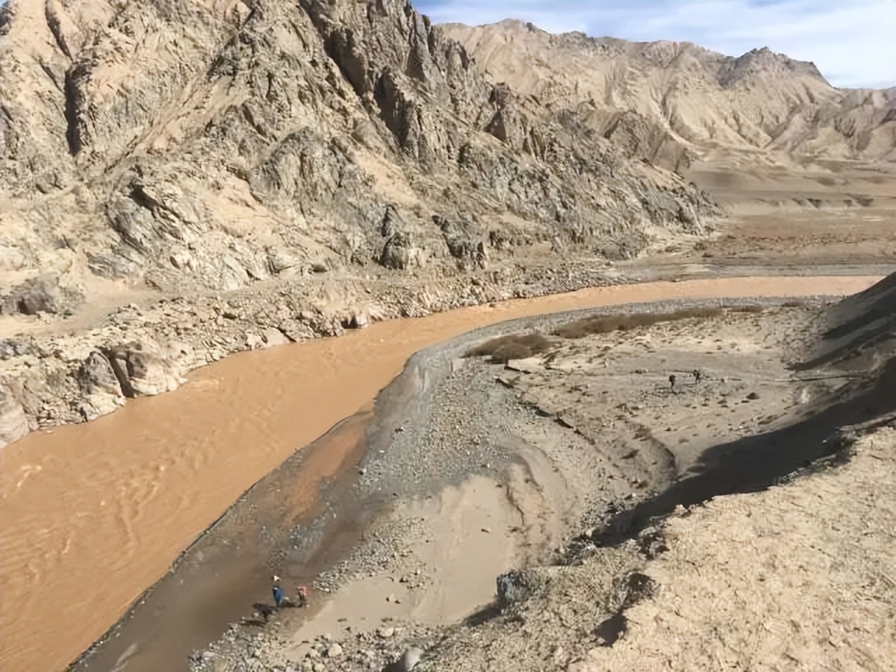青海现在值得去吗,青海不容易去吗