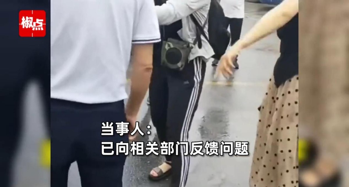 西双版纳导游骂游客,西双版纳导游骂游客后续