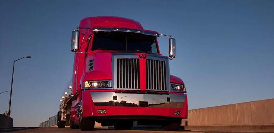 变形金刚擎天柱原型车型,变形金刚擎天柱车型进化史