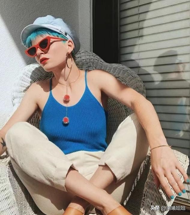 女士12种风格适合穿的颜色,敢穿哪几种颜色的女人气质好