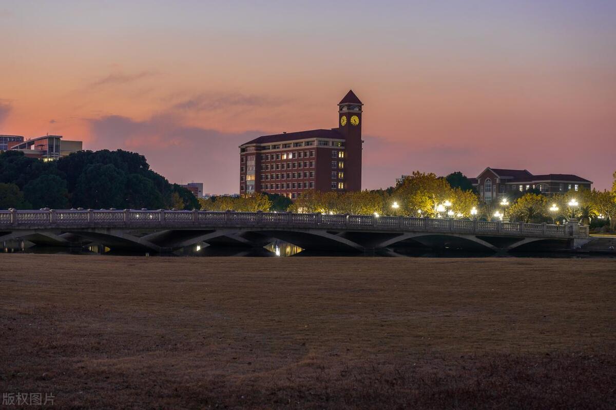 上海交大游玩攻略,上海交大徐汇校区的参观路线