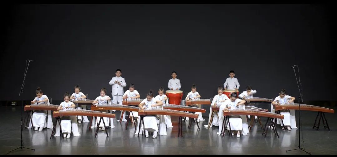 高新第十一中学喜报,西安高新第一学校喜报