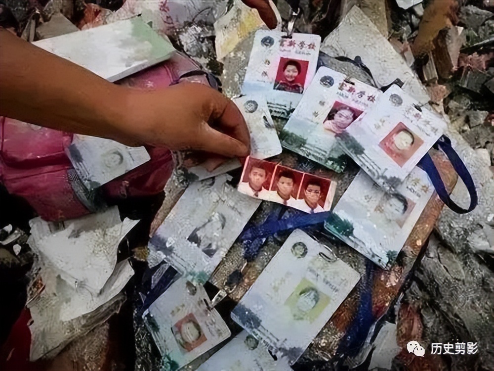 汶川地震十大催人泪下的照片,汶川地震12周年这些照片让人泪目