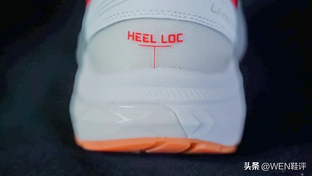 李宁扶遥v2复古银真实效果,好物推荐跑步鞋