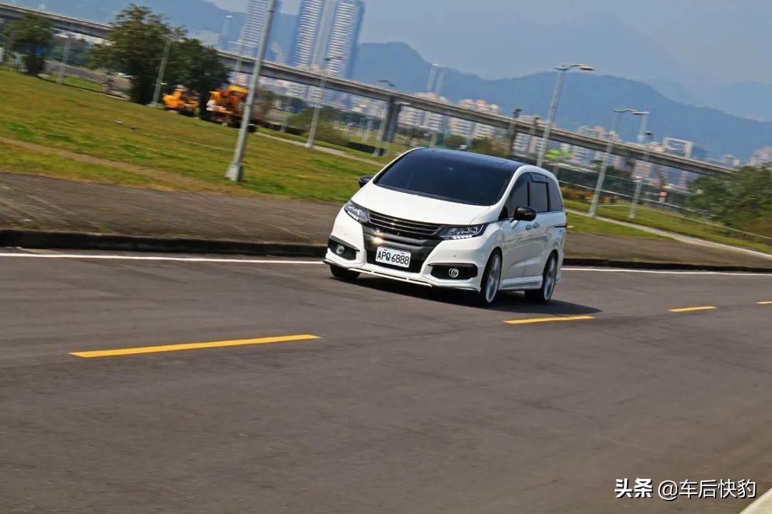 香港最常见的mpv,香港最爱开的mpv