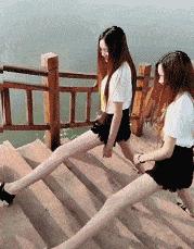 女朋友平胸是什么心理,女生平胸如何安慰