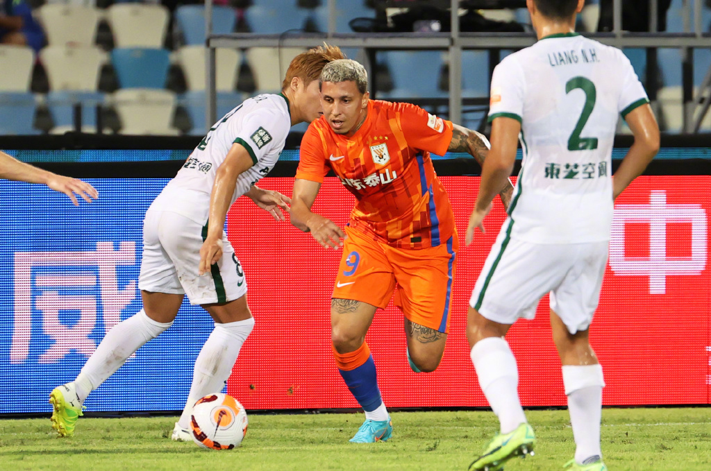 泰山队最新海报,泰山队vs横滨队第二回合时间海报